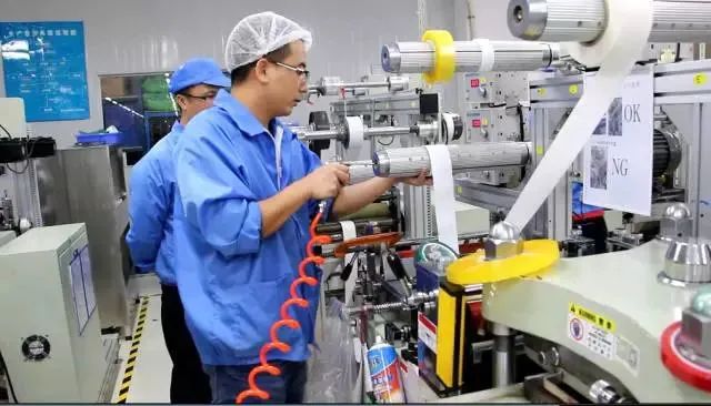 不干胶排废易断?折叠不齐?怎么解决