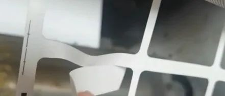 盛夏挑战：温湿度波动下的不干胶标签问题与解决之道